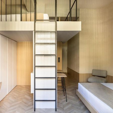 מלון אתונה The Newel Psychiko מראה חיצוני תמונה A ladder leading to a mezzanine